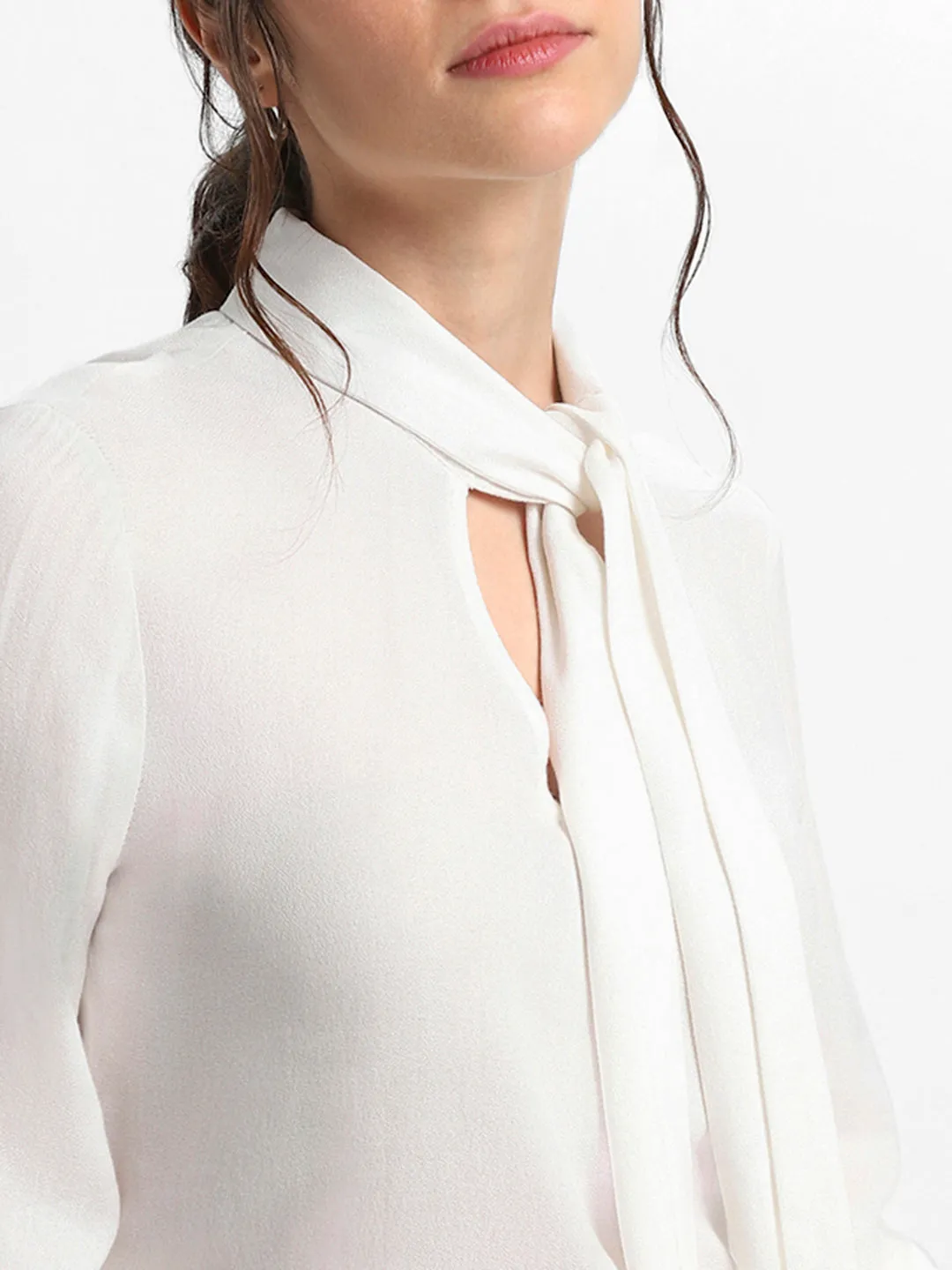DL Woman Tie Up Neck Regular Fit Solid Off White Top