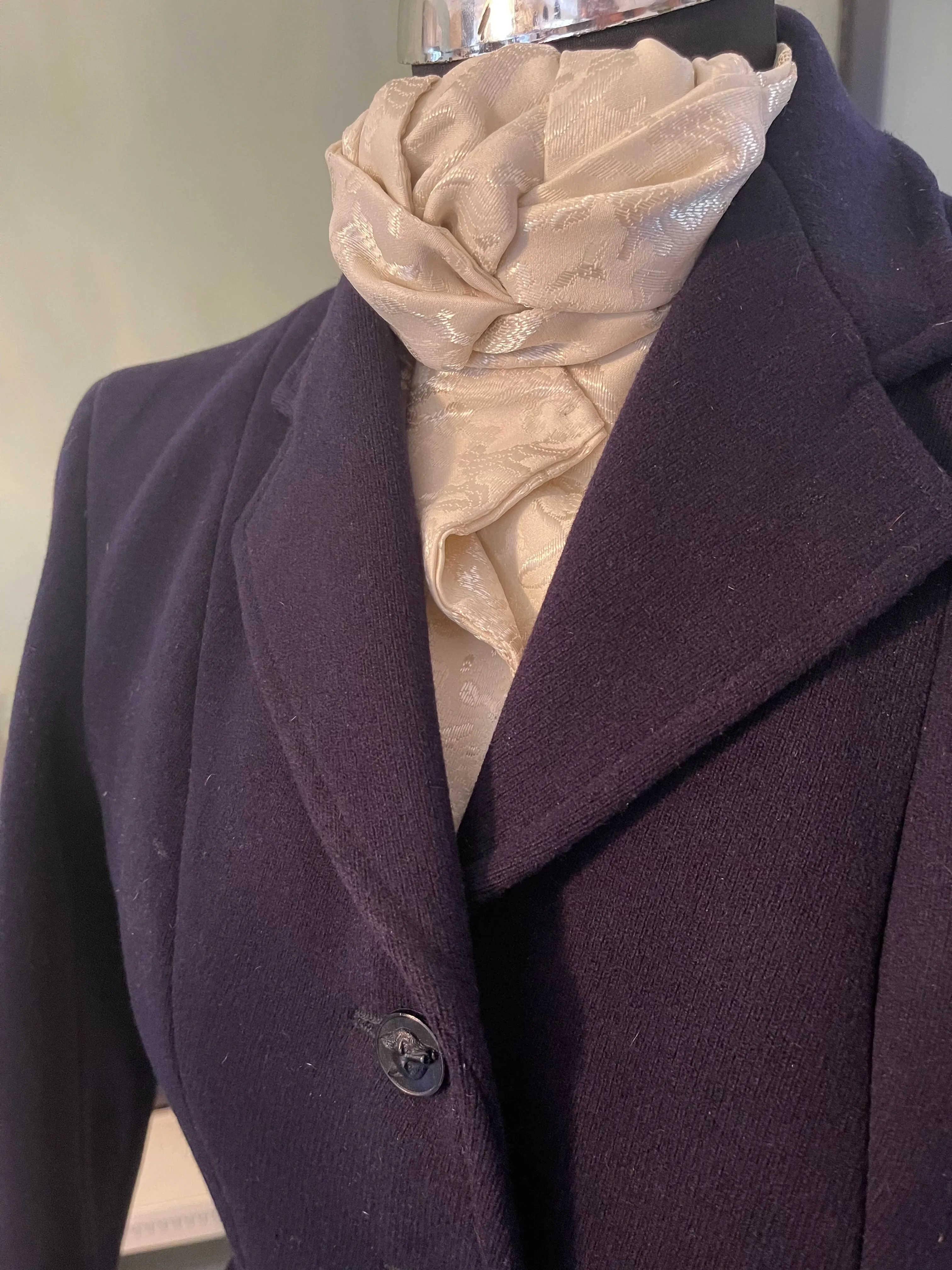 Luxury Pre Tied Stocks