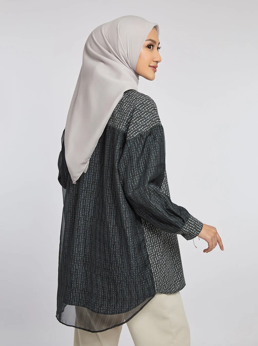 MALIA BOXY TOP BLACK