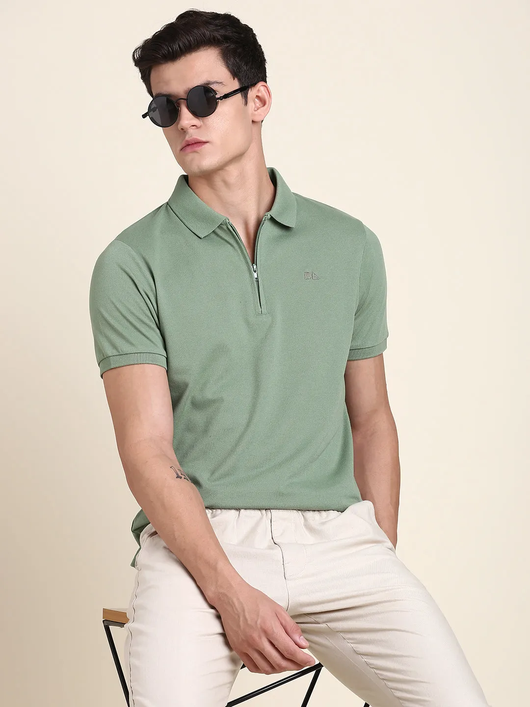 Men's Olive Solid T-shirt